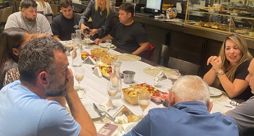 Gracias por el momento!! Así fue la frase que resonó en la noche… Gracias Restaurante Camelia. P